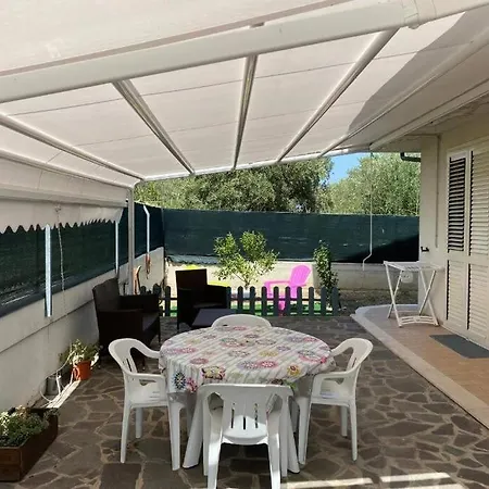 Apartament Indipendente Con Terrazzo E Giardino